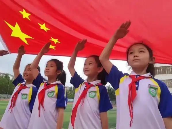 【文明博山 暖心实践】博山区举行"童心向党·向国旗敬礼"主题活动