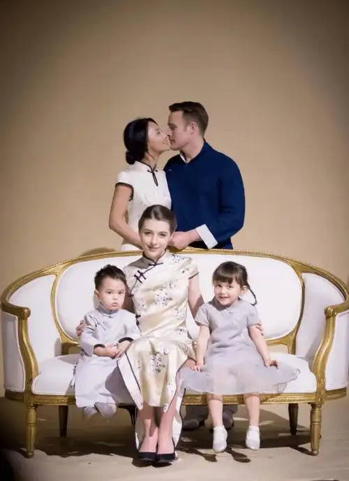 马雅舒罕晒大女儿,俩人关系亲密谈论爱情,阿迪雅表态不生孩子_罗伯特