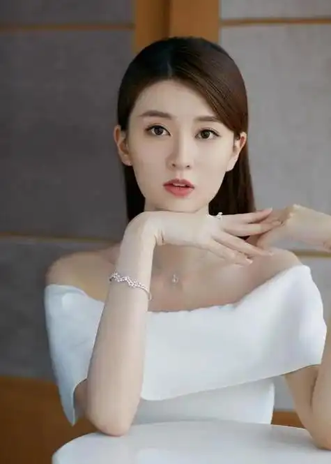 乔欣写真 - 洛阳秀才 - 抖音