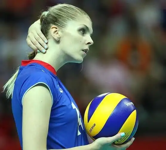 俄罗斯女排受重创拦网好手费蒂索娃紧急送医无缘欧锦赛剩余比赛