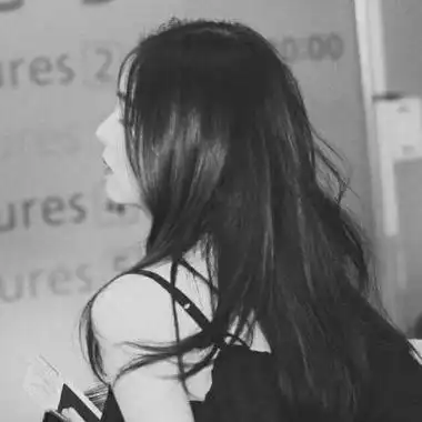 微信头像黑白大气女 女生头像图片大全 -【爱个性】