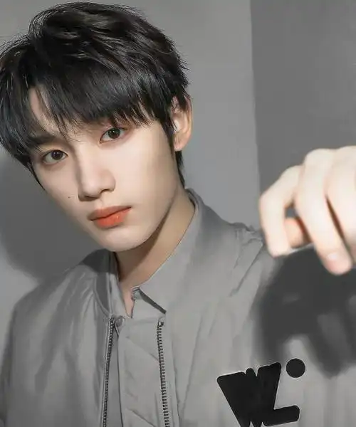 贺峻霖艺考秀贯口八扇屏,丁程鑫愚人节说我是李飞,你喜欢tnt吗