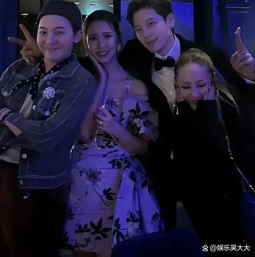 李多海婚礼内场的合影太惨烈,崔始源变得油腻沧桑,新娘变样了