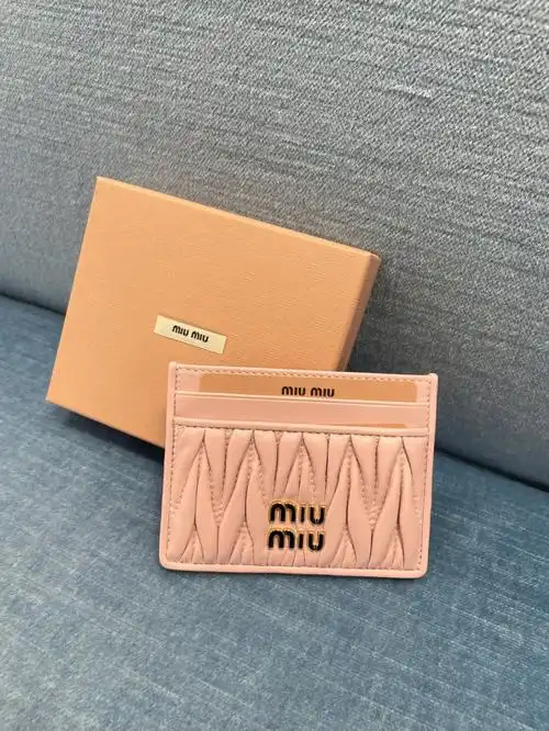 miumiu小卡包