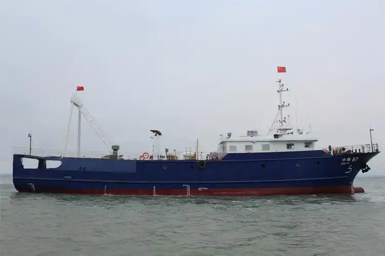 国内外渔船