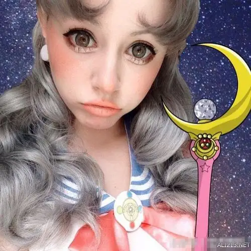 超梦幻美少女战士真人版月野兔 银色卷发甜美可爱