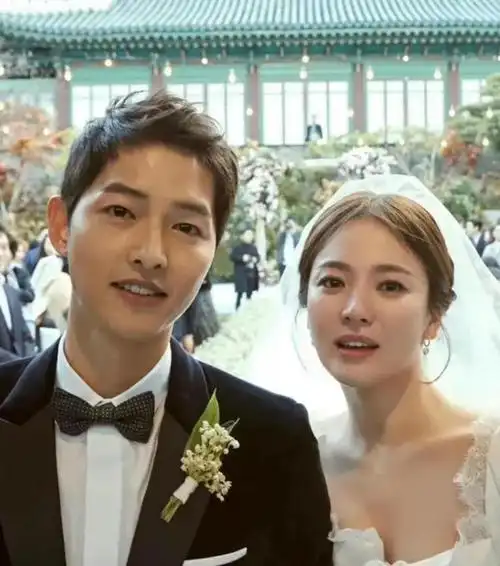 其实韩国不止她一人|模特|宋仲基|李秉宪_网易订阅