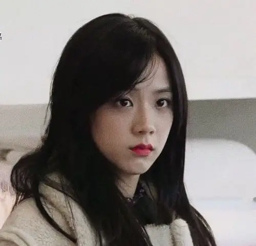 头像有刘海的jisoo