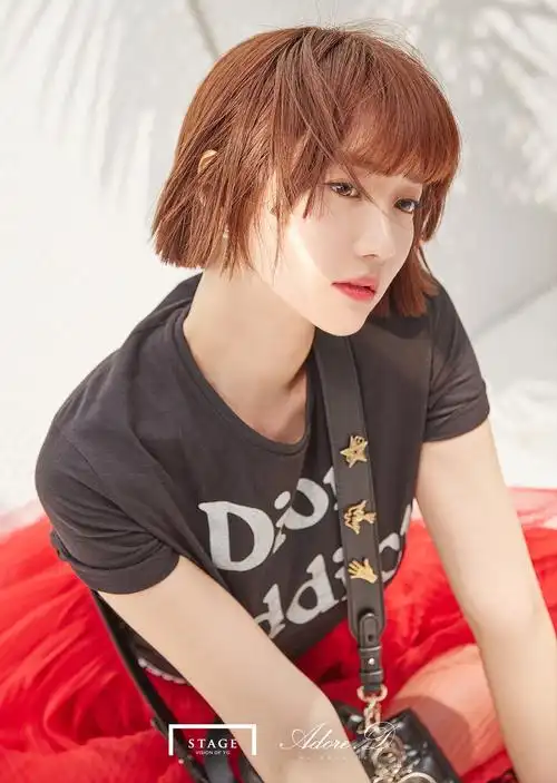 韩国短发明星高俊熙拍yg企划写真 短发女神示范潮流穿搭(多图)