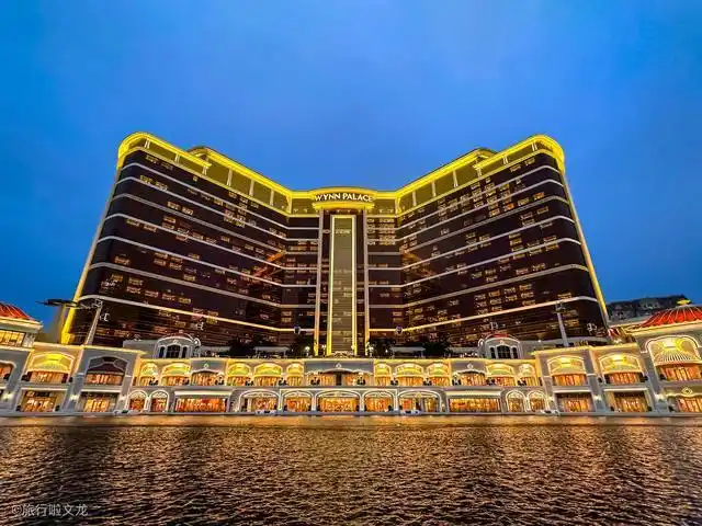 澳门永利皇宫位于澳门路凼金光大道兴建的度假村,是亚洲首间拉斯维加