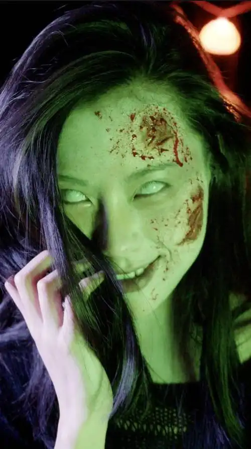 万圣节最吸睛的4个冷艳鬼怪妆,拿走不谢丨魔力时尚