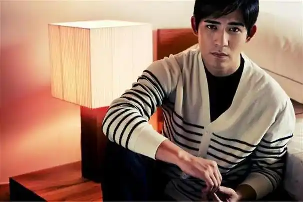 周渝民个人资料,周渝民个人资料剧照("偶像派鼻祖"周渝民最近竟然"