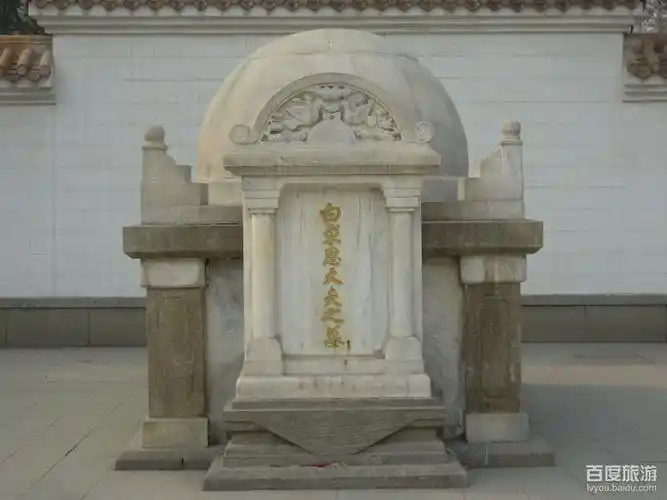 白求恩大夫墓侧面白求恩大夫墓侧面白求恩大夫墓全景白求恩大夫像墓的