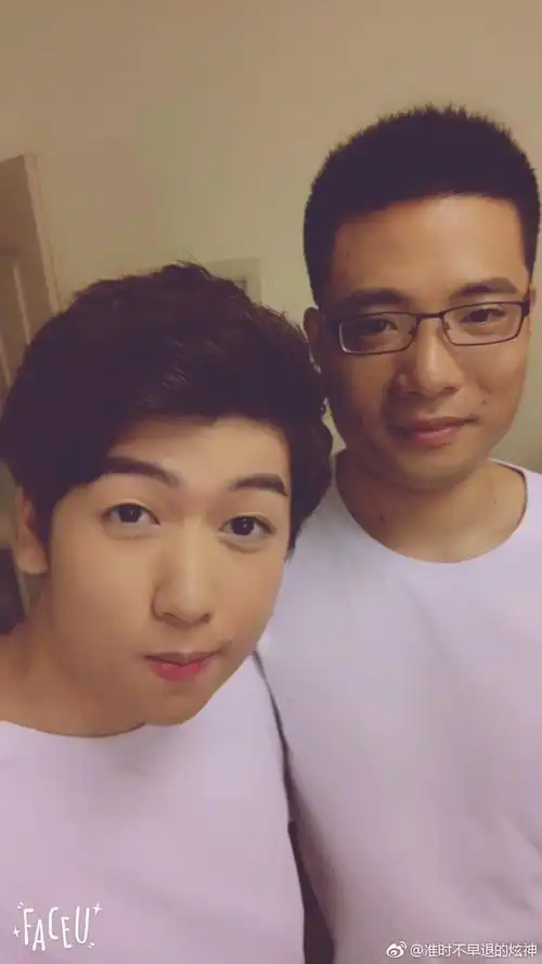 斗鱼主播lol炫神个人资料简介照片经历介绍