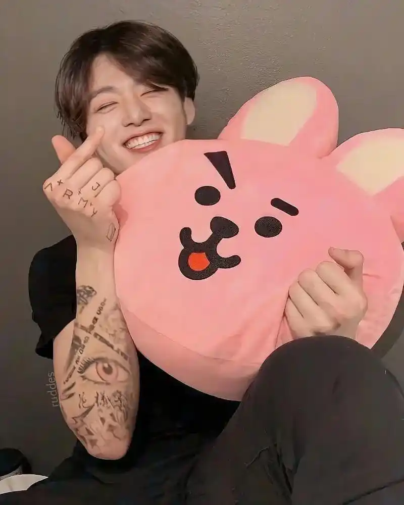 田柾国 小兔子每天都要开心啊!我们中秋见了.#抖音 #热门 - 抖音