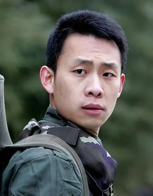 娱乐圈叔圈盛行,这6位大叔是越老越帅,连褶子都充满魅力