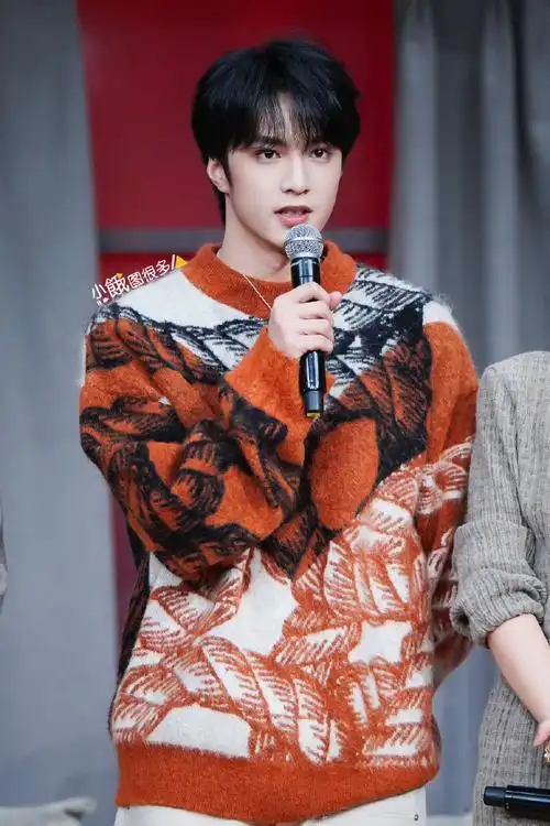 刘耀文超话20240112#张艺谋评价刘耀文#电影《第二十条》发布会刘耀文