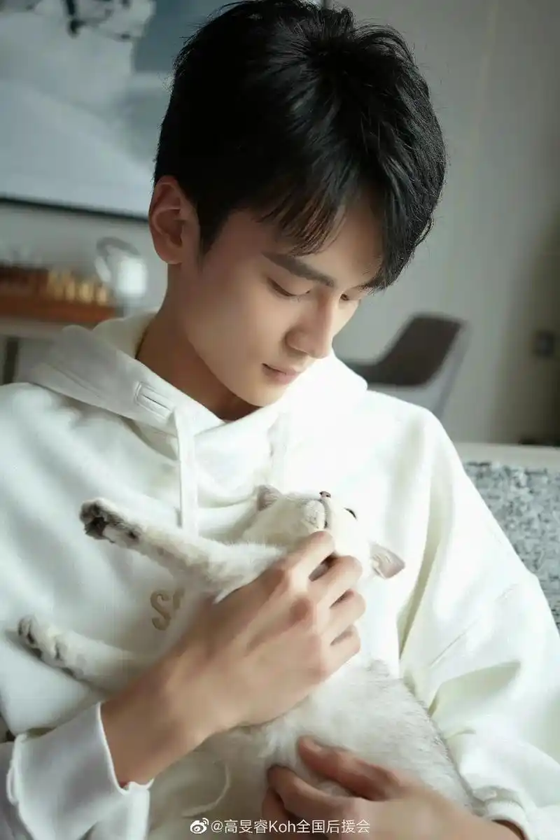 谁看见我的照片都说帅哥你长得真帅气