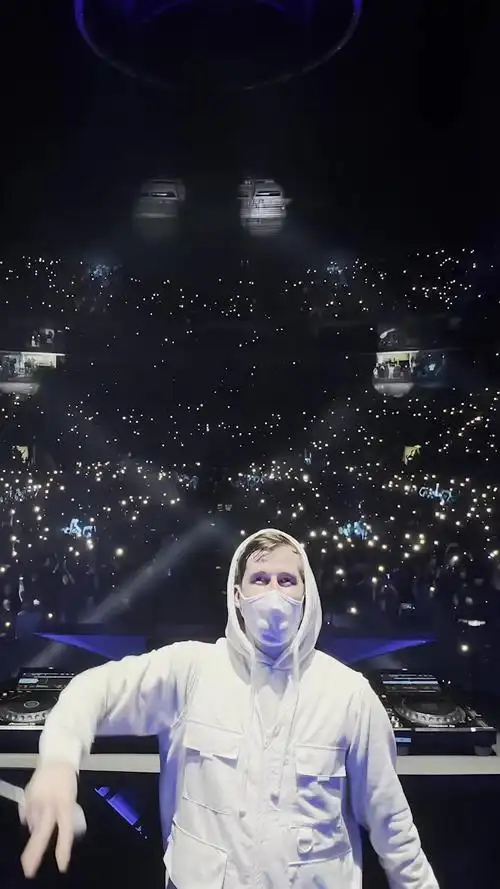 让倒计时与艾伦·沃克史诗般的夜晚开始!