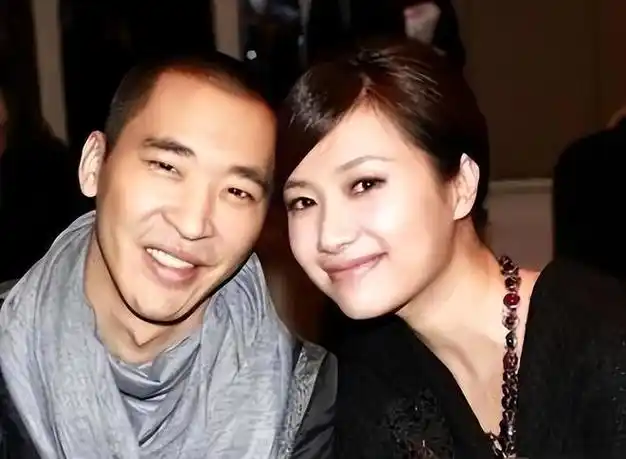 从19岁起男人不断,49岁扬言还没玩够,"风流才女"徐静蕾怎样了|王朔