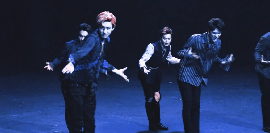 exogifmvgiflottogif动作gif可爱gif耸肩gif跳舞gif