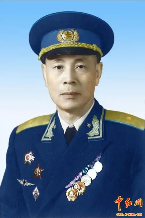 中国人民解放军空军少将唐铎(1904～1983)唐铎荣获的苏联勋章.