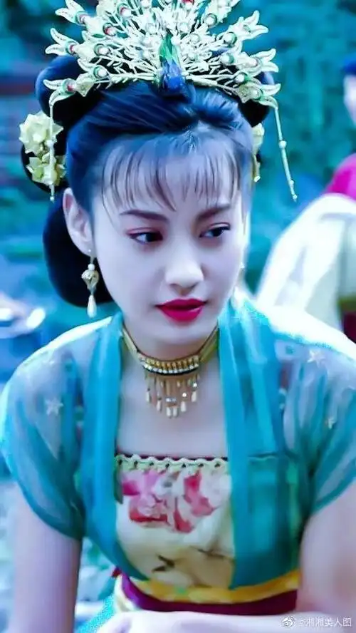 杨雪《小鱼儿与花无缺》饰演江一燕