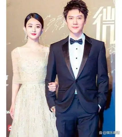 亲密照片曝光引争论,冯绍峰公开表白,网友:恭喜找到最值得爱的