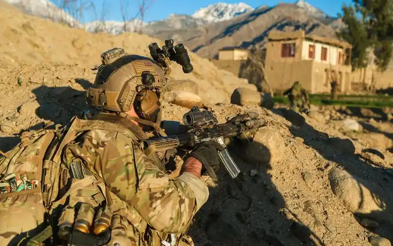 【gf战队日常任务】《武装突袭3》美军特种部队遭到不明势力偷袭!