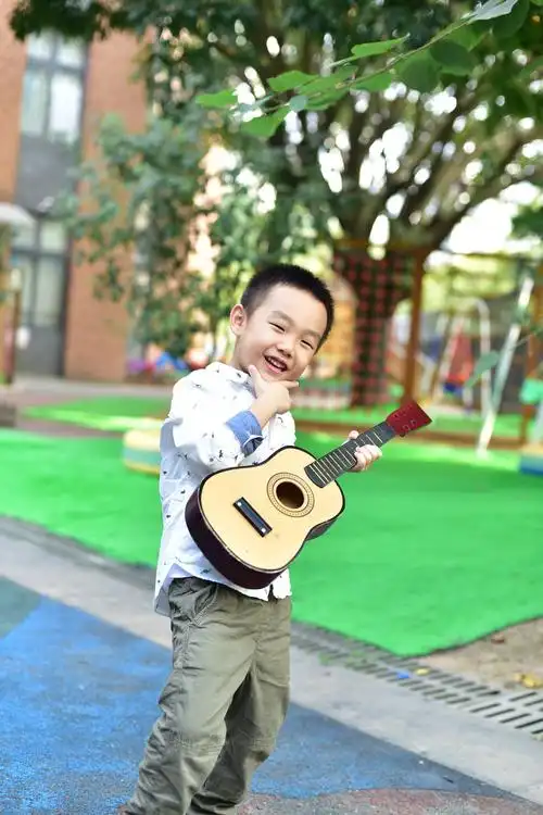 天真可爱的小朋友