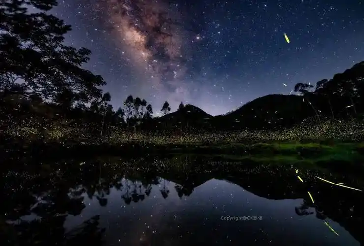 梦幻萤光星空夜空中国