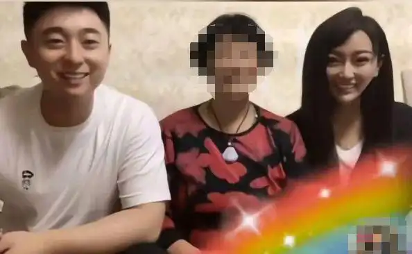 乡爱赵四儿子恋情曝光与女友开百万豪车炫富曾花300万求婚