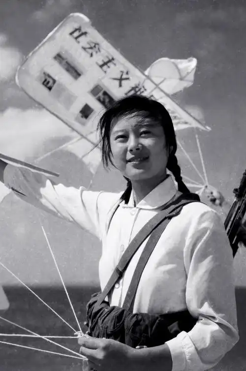 世纪回眸·千里海疆万里城