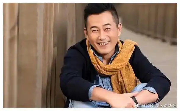 王志飞出轨张歆艺闪婚张定涵现在58岁的他仍然迷人