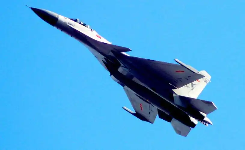 研究所设计,中航工业沈飞公司制造的歼-15舰载战斗机已经开始批量生产