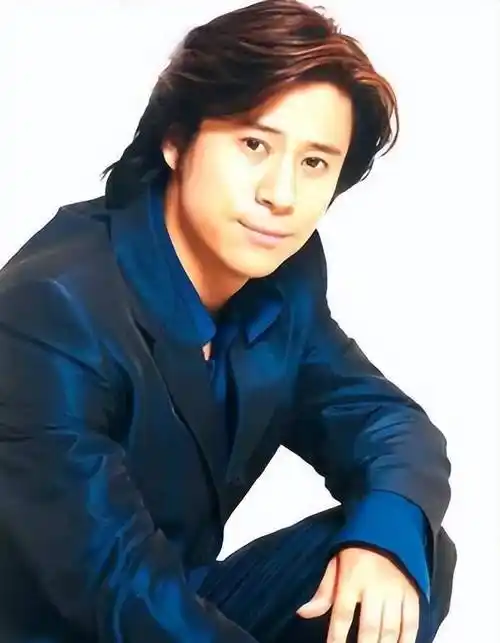 55岁解晓东近况曝光,与阎维文朱时茂聚餐,喝12元饮料引热议_网友_状态