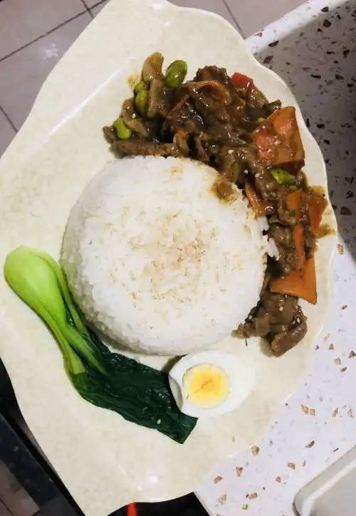 黑椒牛肉盖饭 ￥18元/份 已售1份