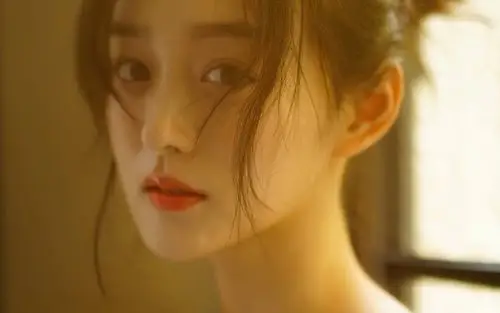 何泓姗初夏清凉写真桌面壁纸