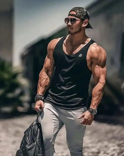 现在,假如你已经健身了一段时间,比如一年,两年,却发现自己的身材和