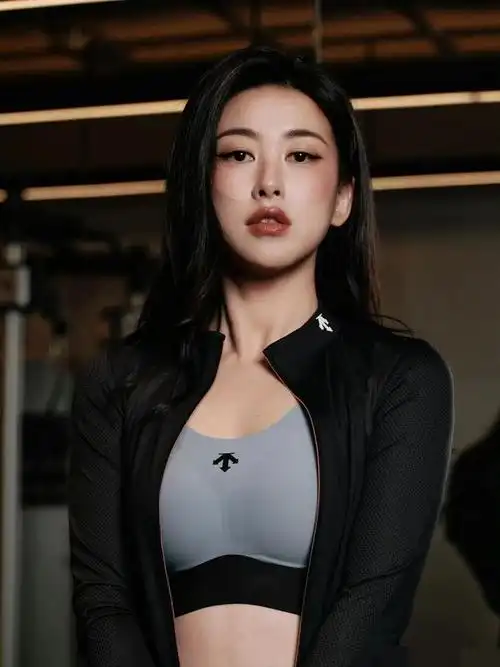 朱珠早八健身好自律的女明星身材太绝了