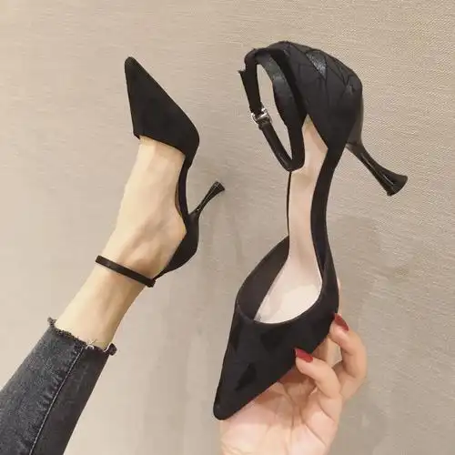 95902 新款职业高跟鞋百搭尖头浅口细跟一字带单鞋黑色绣花女鞋34