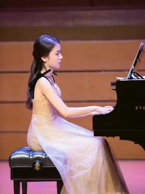 人生中第一场钢琴音乐会现场photos