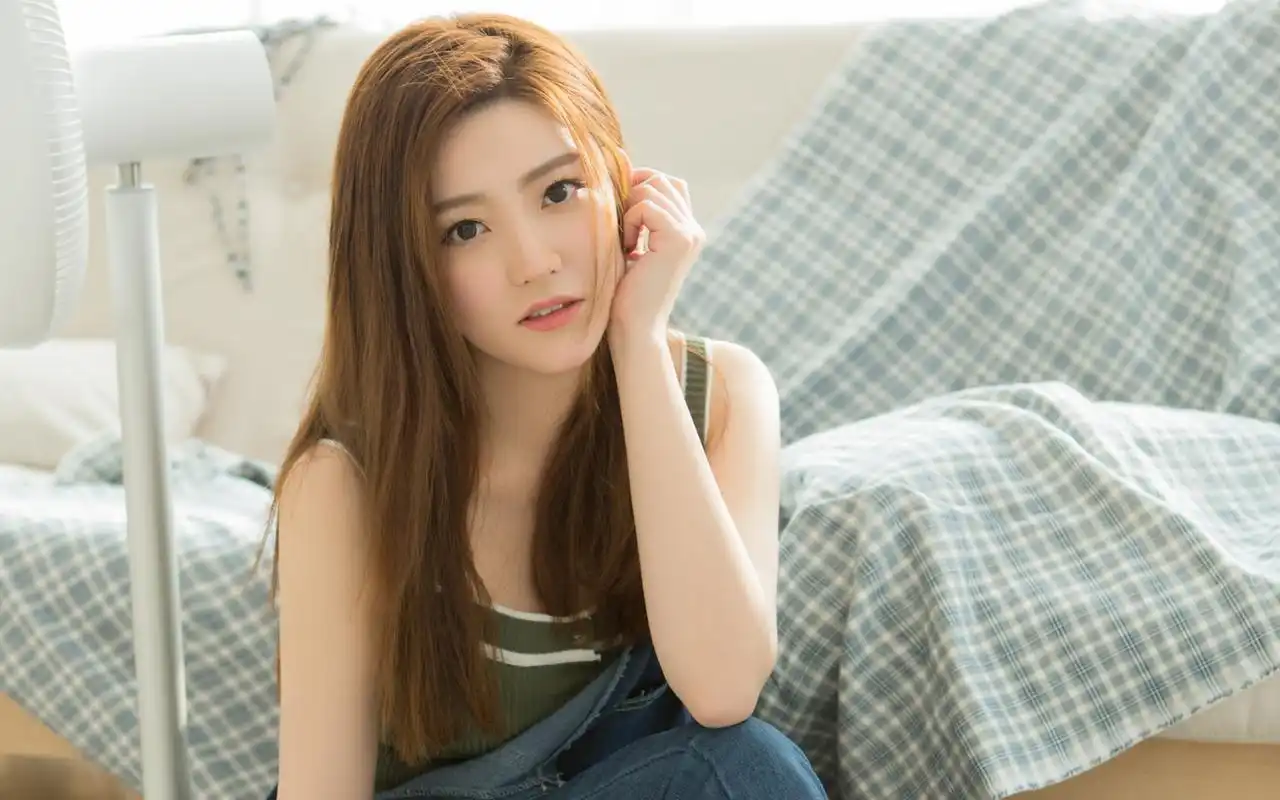 宅男女神性感私房写真高清桌面壁纸