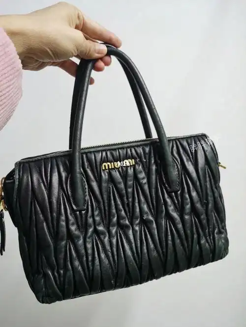 miumiu缪缪褶皱包磨损翻新修复对比