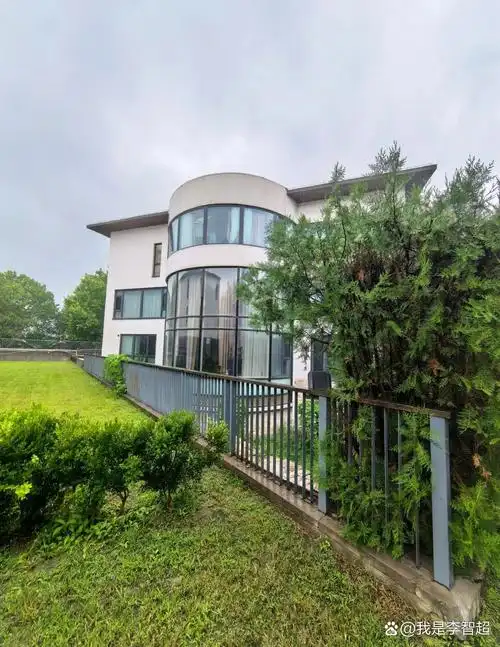 紫玉山庄独栋别墅 挑高大客厅 有车库直接用,建筑风格,楼间距,园林,外