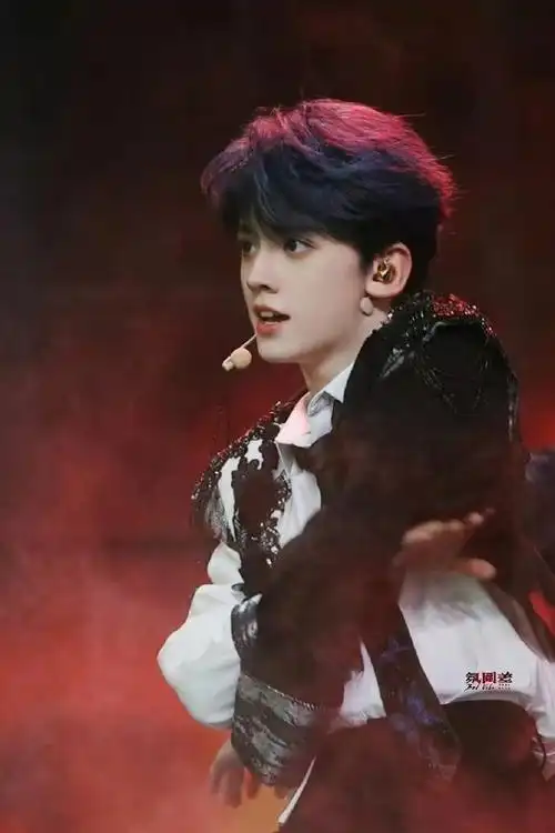 路过的朋友们来这边看9797软萌布偶小猫9393@tf家族-左航驾到