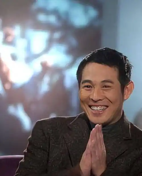 李连杰老的可怕,评论区很不友善!为何常年公益,却没有好人缘?