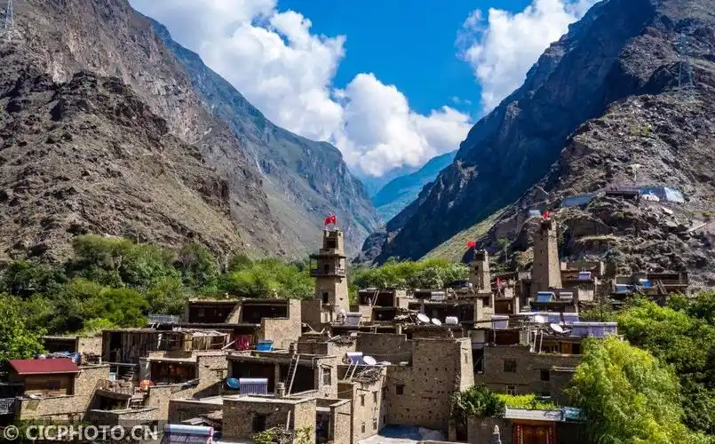 以上图片:2021年7月25日,在四川省阿坝州桃坪羌寨拍摄的风景.