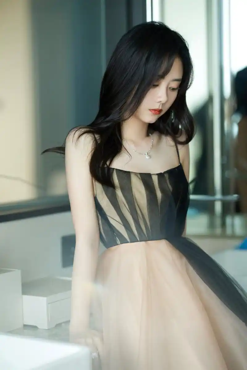 谭松韵高清壁纸头像(七)[比心]