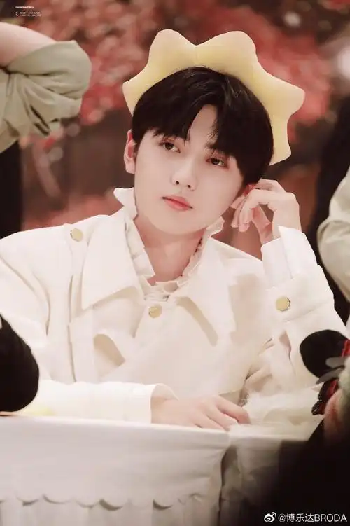 博乐达产品系列代言人r1se焉栩嘉##博乐达战痘囤货节